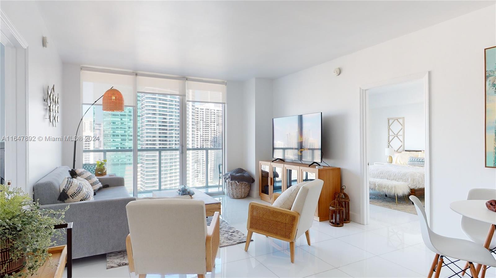 Condo for Sale in Miami, FL