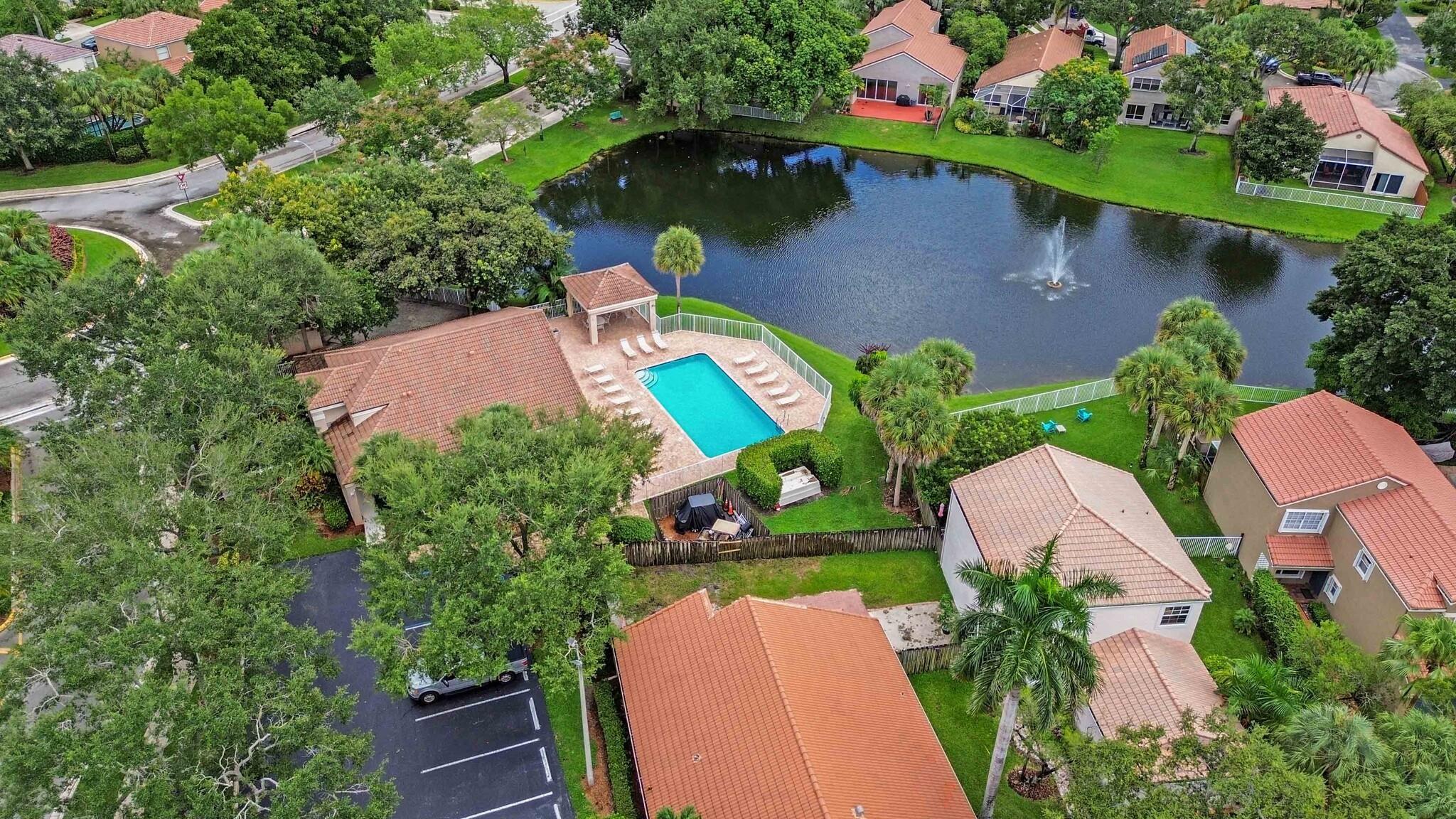 Community Pool & Clubhouse