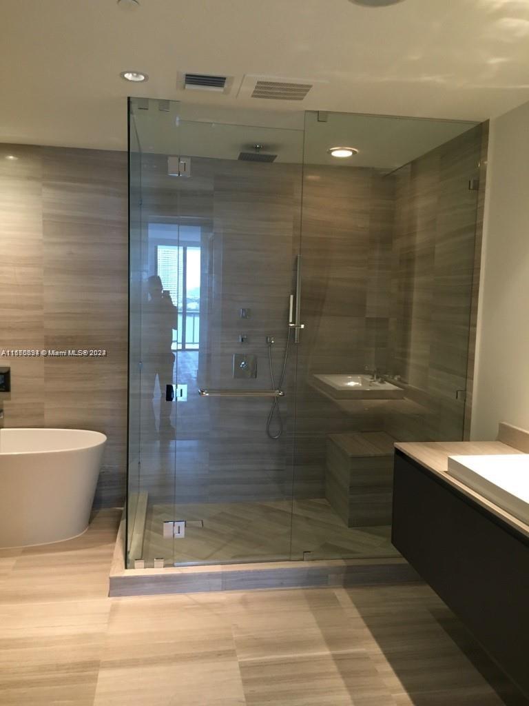 3300 NE 188 ST #610, Aventura FL 33180