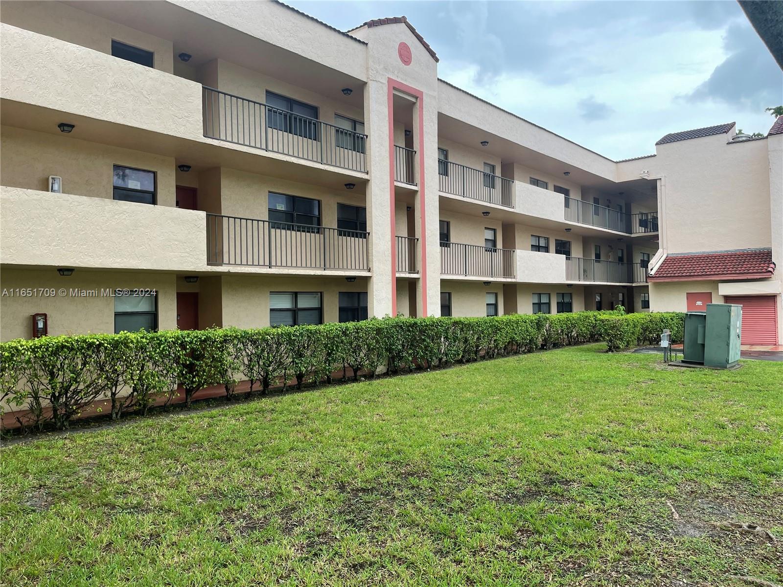 Miramar Club Condominium