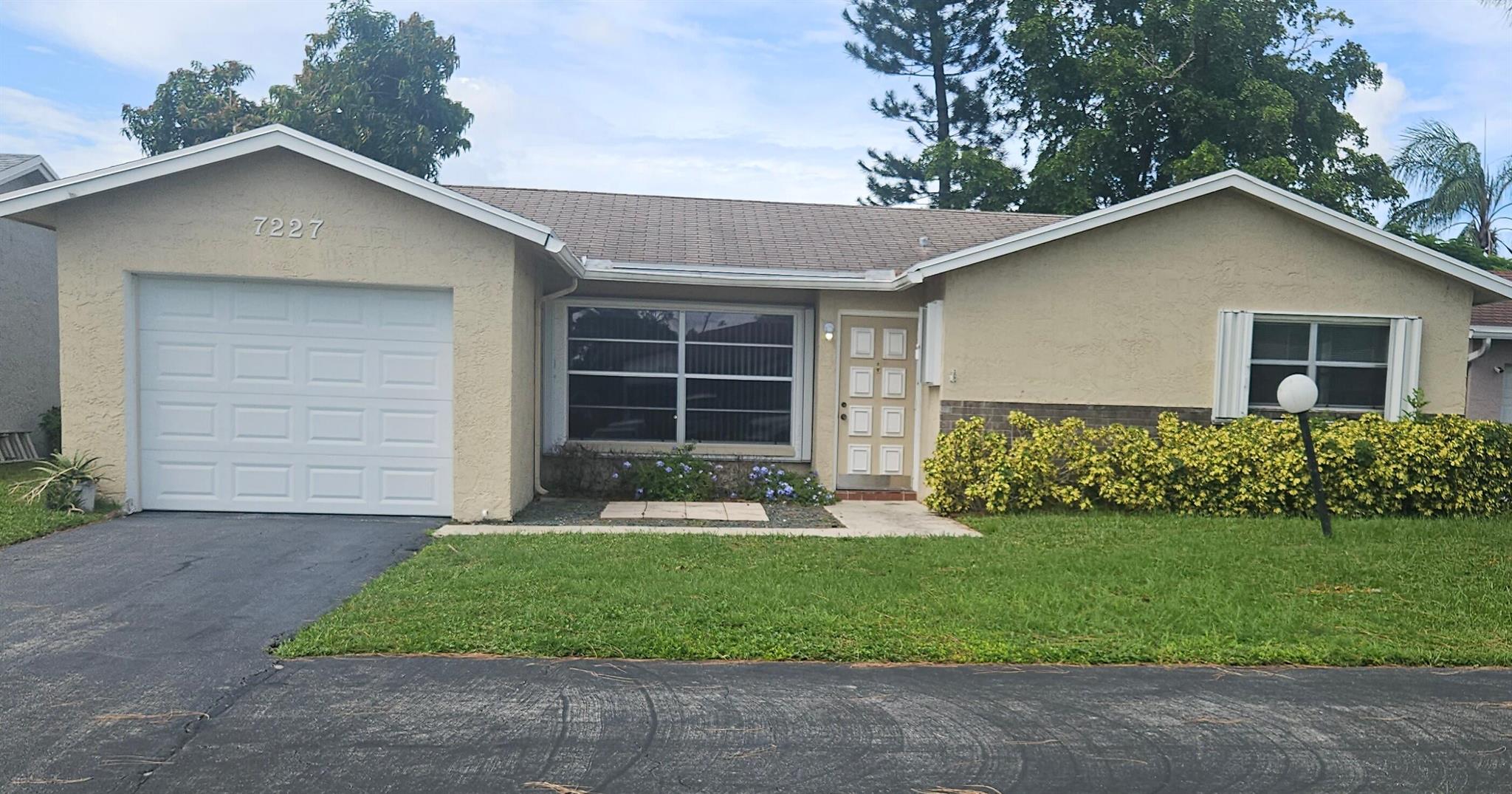 7227 Pine Manor Road, Lake Worth, FL 33467, 2 Bedrooms , 2 Bathrooms ,Single Family Residence,Sold,R11017843, Horizon Palm Realty Group