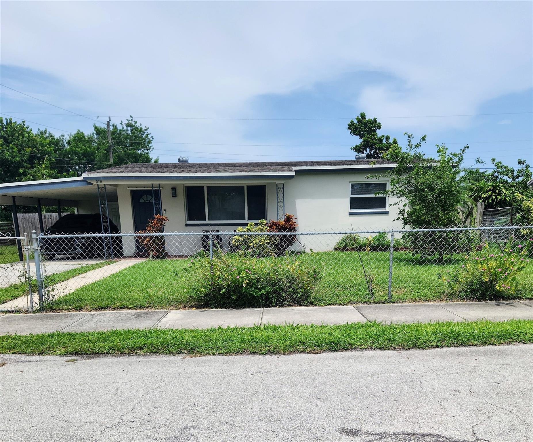 319 Sw 9th Ct Delray Beach FL 33444 | F10459755