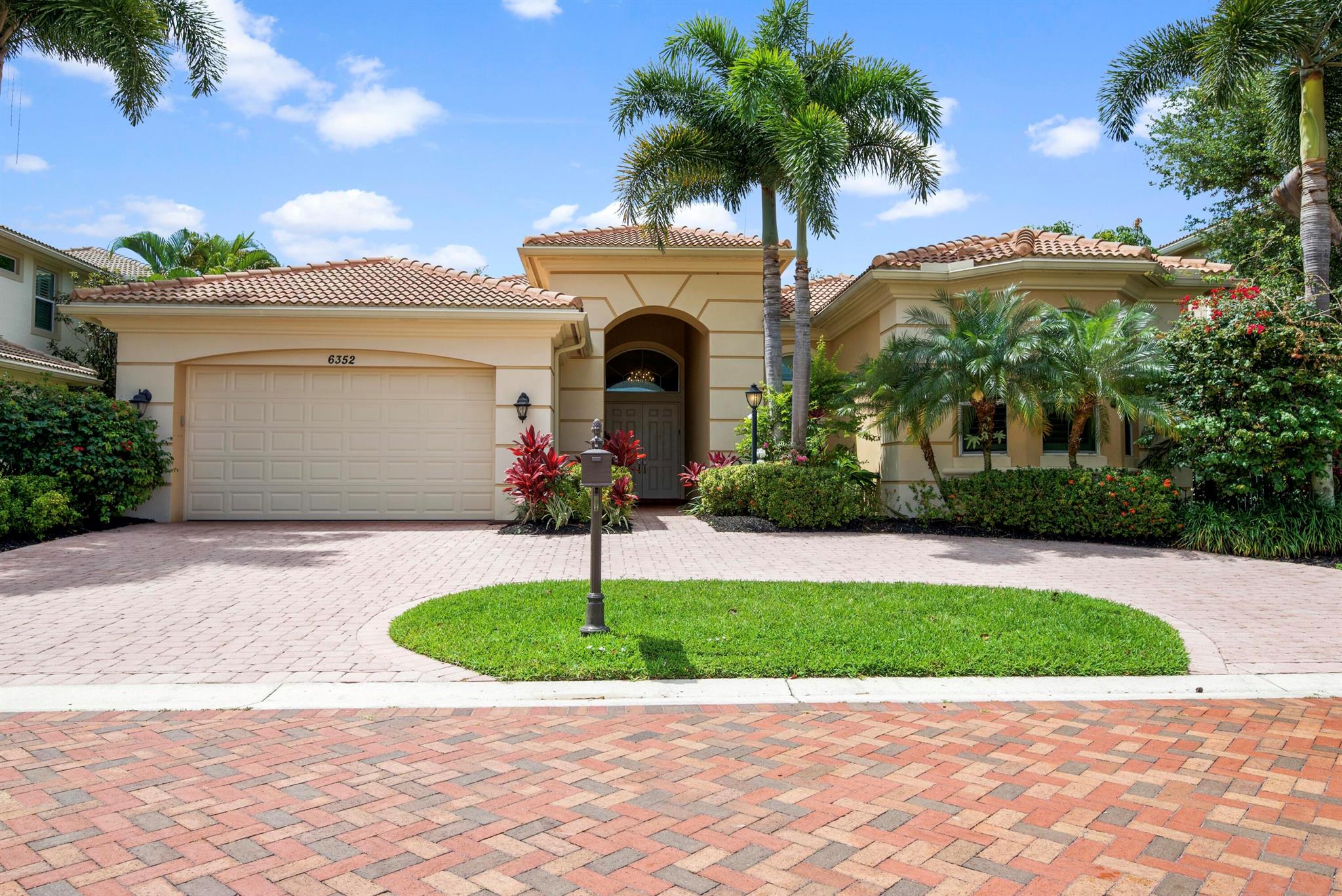6352 Bellamalfi Street Boca Raton FL 33496 | R11018566