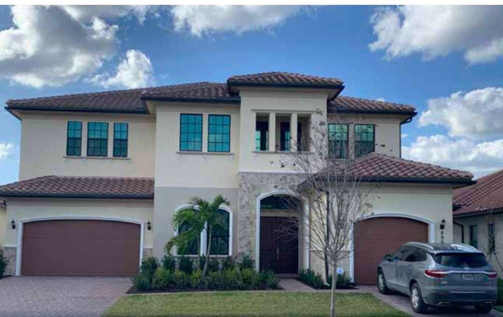 8925 Parkland Bay Dr Parkland FL 33076 | F10460308