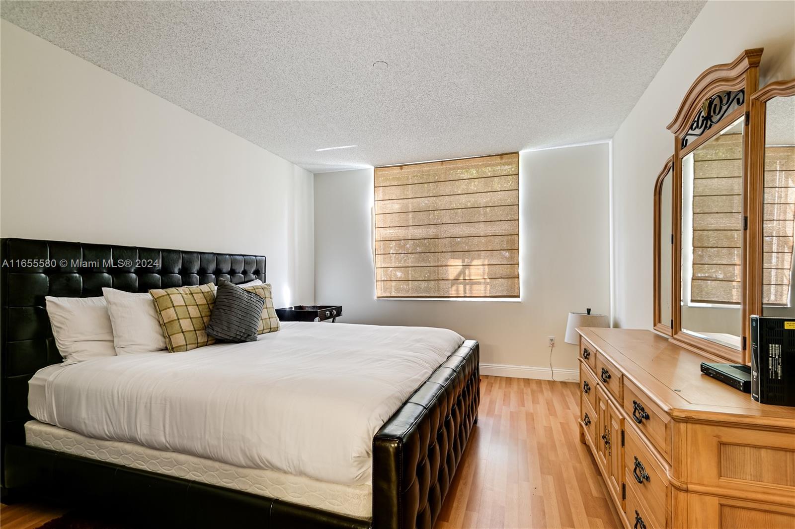 19701 E Country Club Dr #5107, Aventura FL 33180