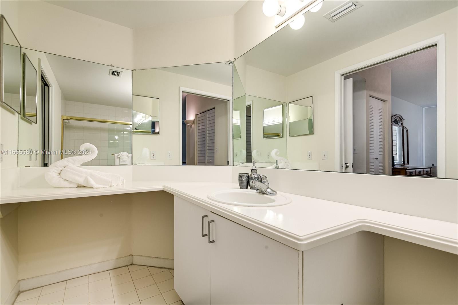 19701 E Country Club Dr #5107, Aventura FL 33180