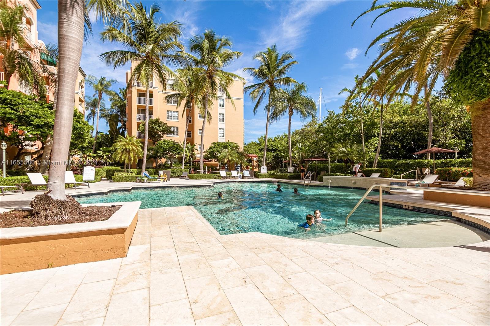 19701 E Country Club Dr #5107, Aventura FL 33180