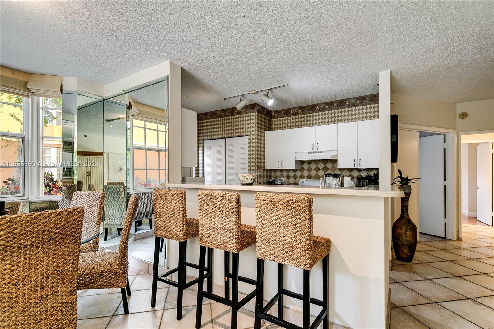 19701 E Country Club Dr #5107, Aventura FL 33180