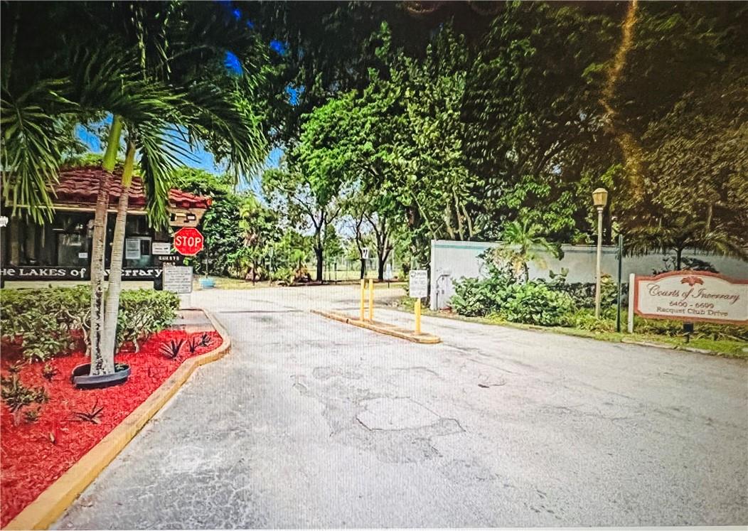 Homes for sale in Lauderhill, FL | 3330 Spanish Moss Ter #406, Lauderhill, FL 33319 | MLS# F10460781