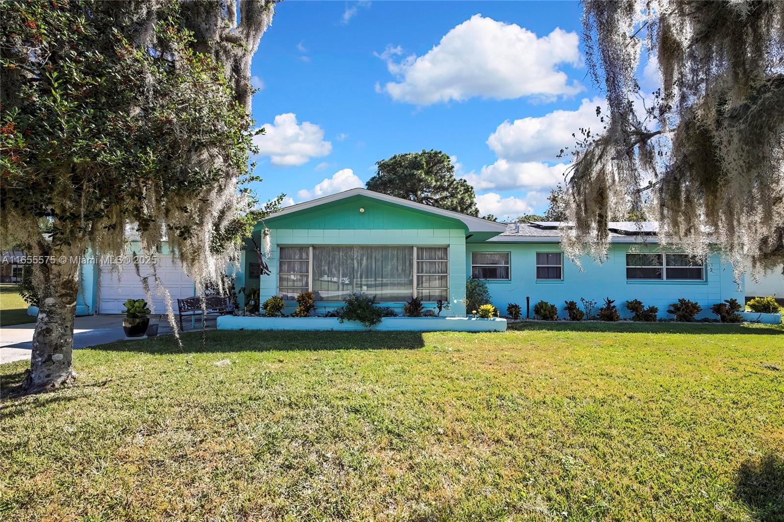 Paradise Country Club