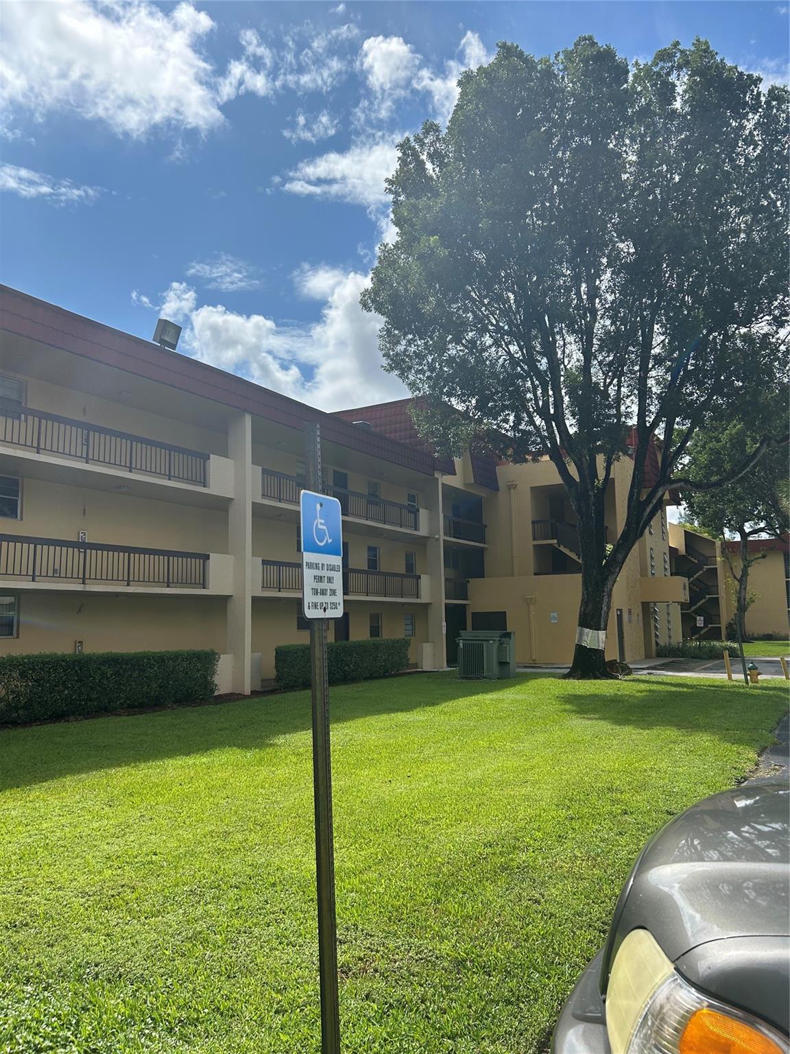 Homes for sale in Hollywood, FL | 3253 Foxcroft Rd #g305, Hollywood, FL 33025 | MLS# F10461340