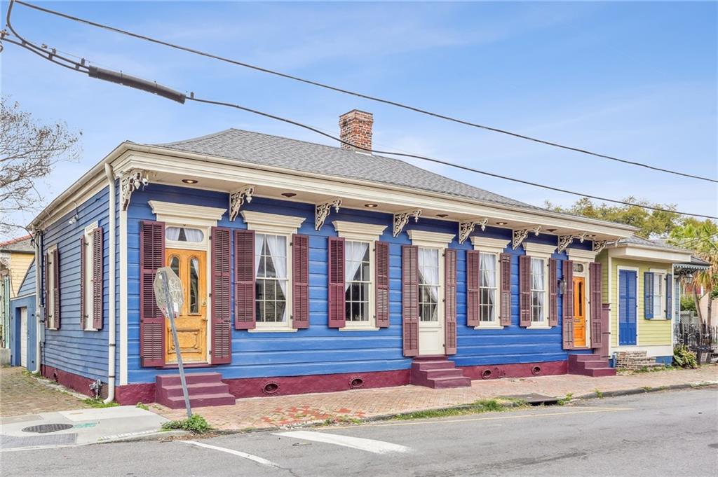 Photo of 1705 BURGUNDY Street, New Orleans, LA 70116