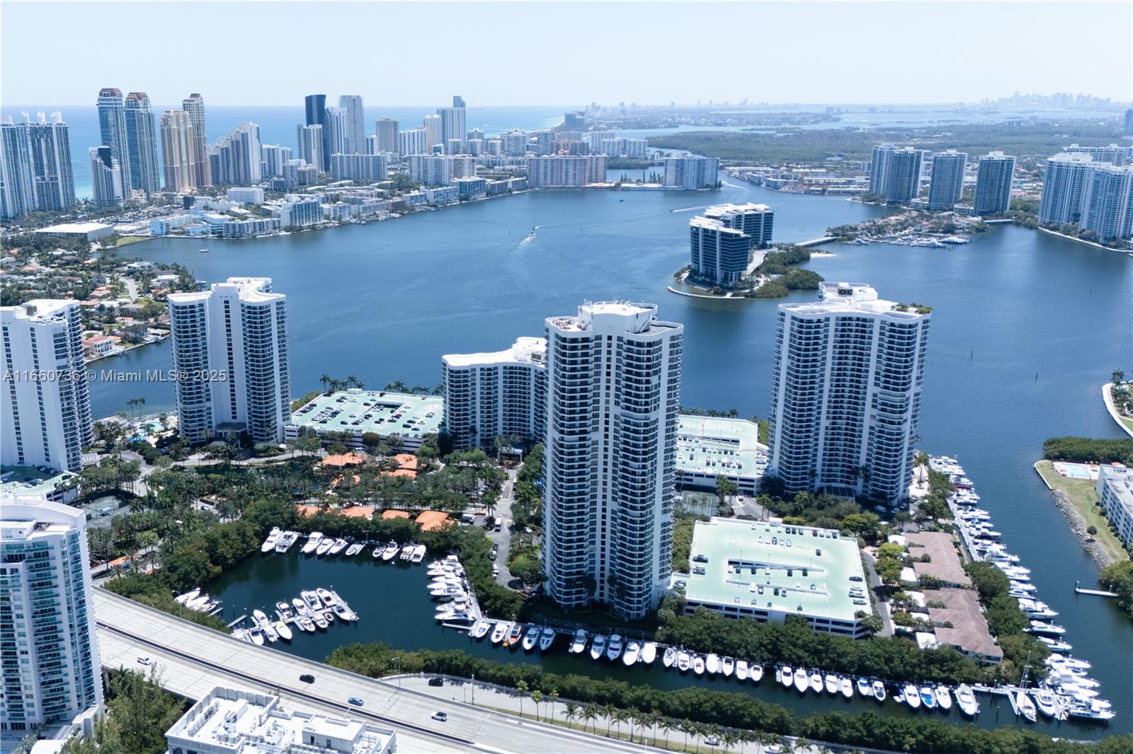 3500 Mystic Pointe Dr #3502