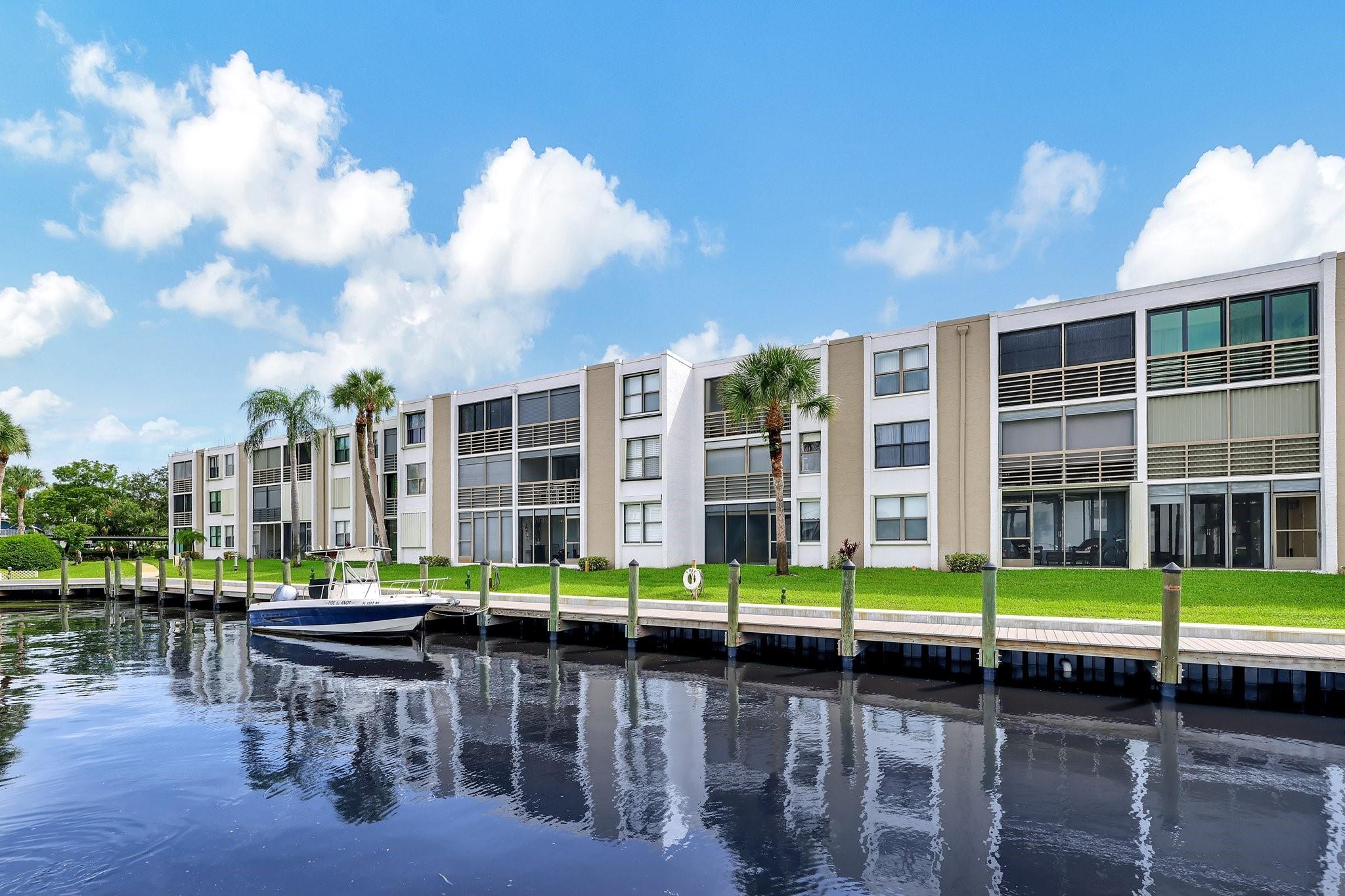 Homes for sale in Stuart, FL | 1950 Sw Palm City Rd #5104, Stuart, FL 34994 | MLS# F10462001