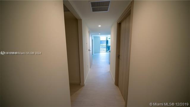 Apartamento à Venda em Miami, FL