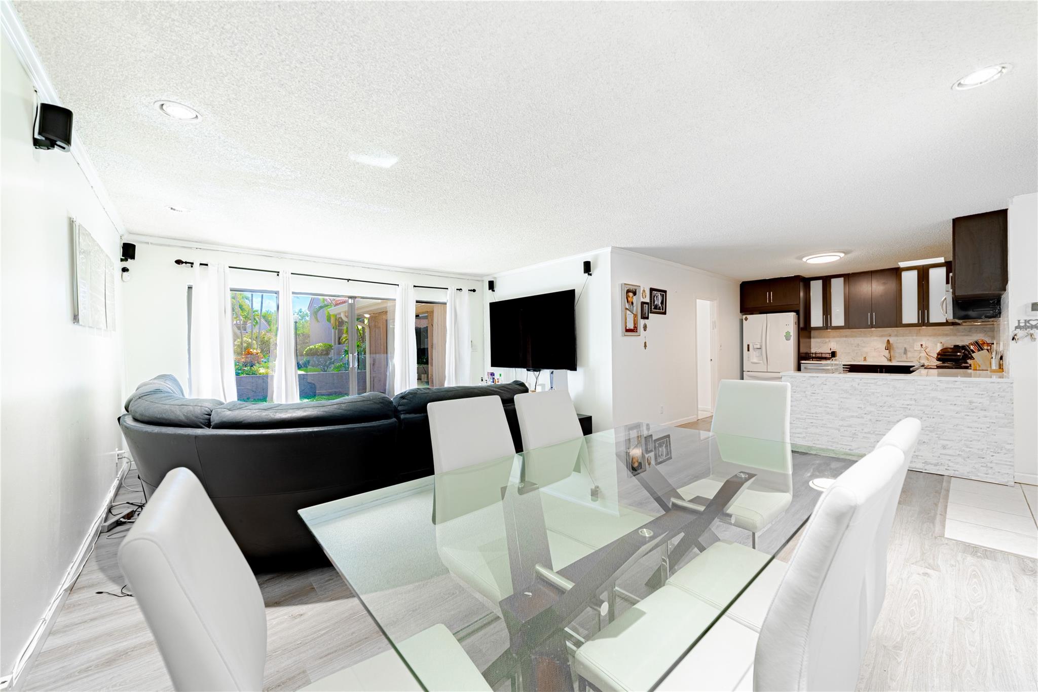 402 Saint Andrews Rd Hollywood FL 33021 | F10462213