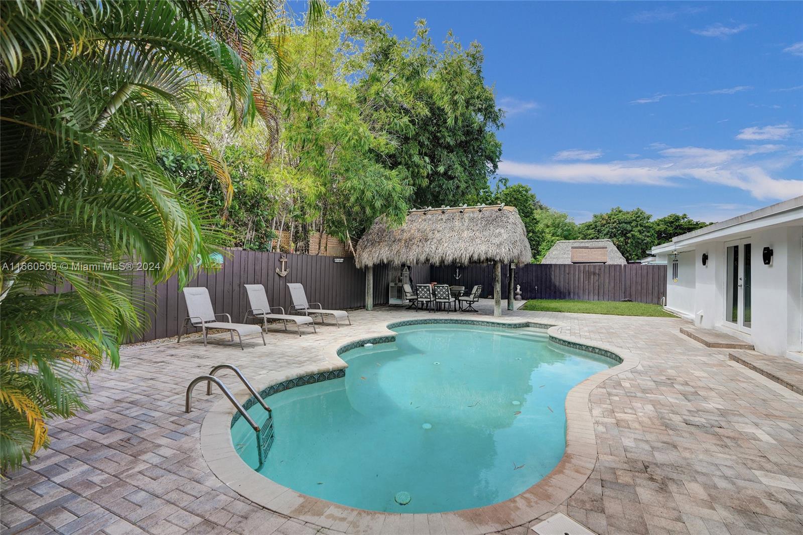 House for Sale in North Miami, FL