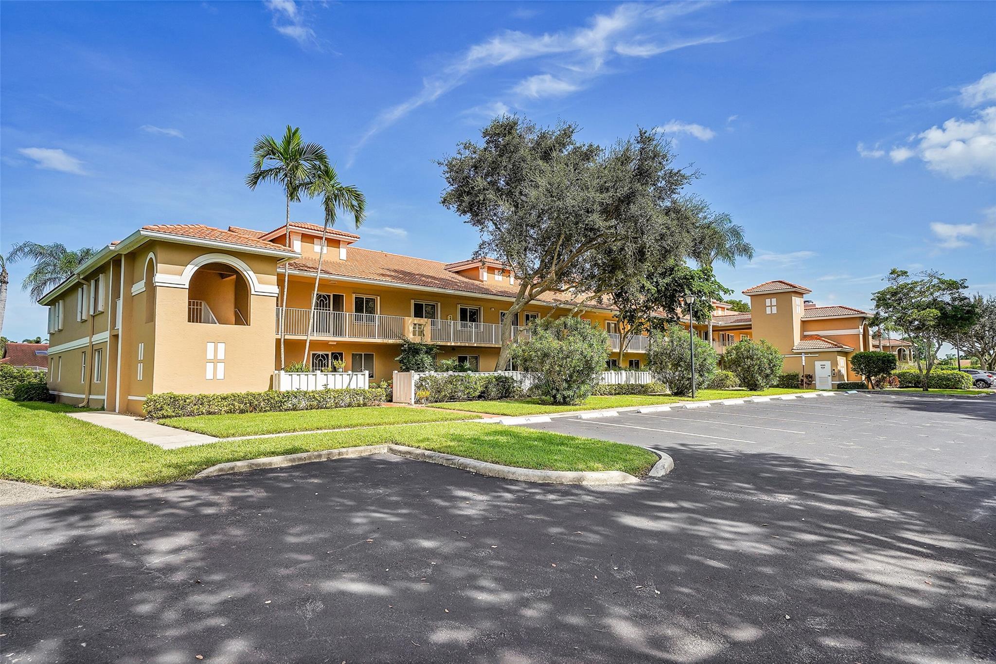 Homes for sale in Boynton Beach, FL | 5876 Regal Glen Dr #201, Boynton Beach, FL 33437 | MLS# F10462313