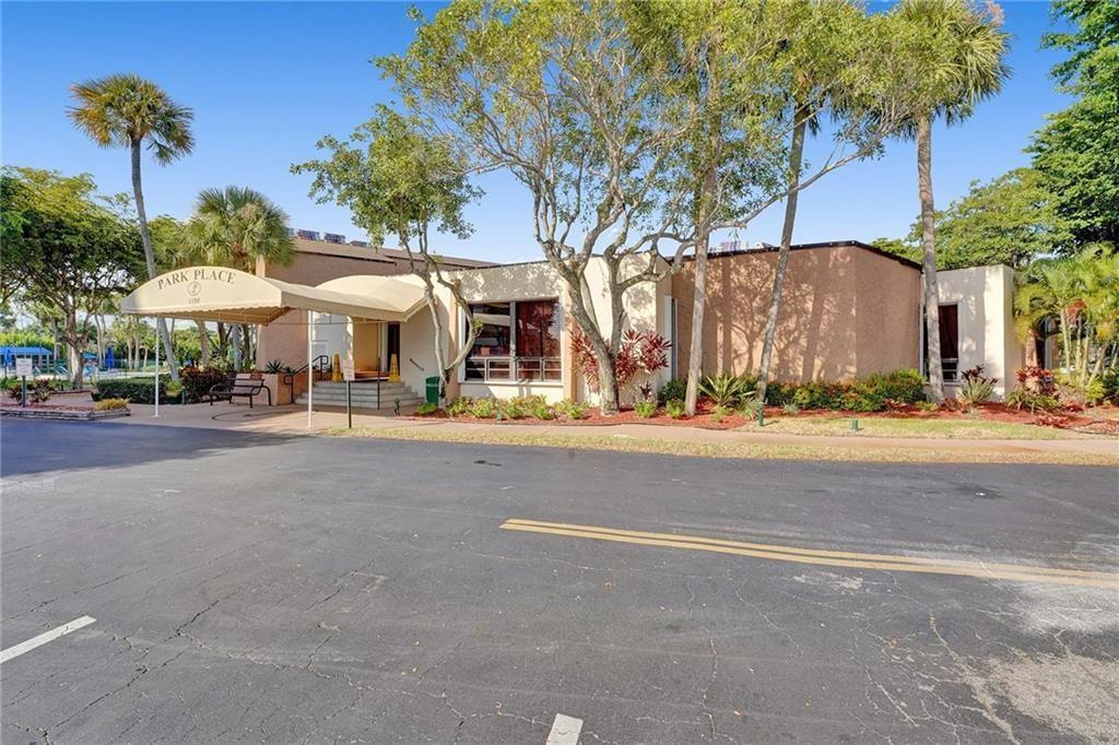 Homes for sale in Pembroke Pines, FL | 1000 Saint Charles Pl #220, Pembroke Pines, FL 33026 | MLS# F10462240