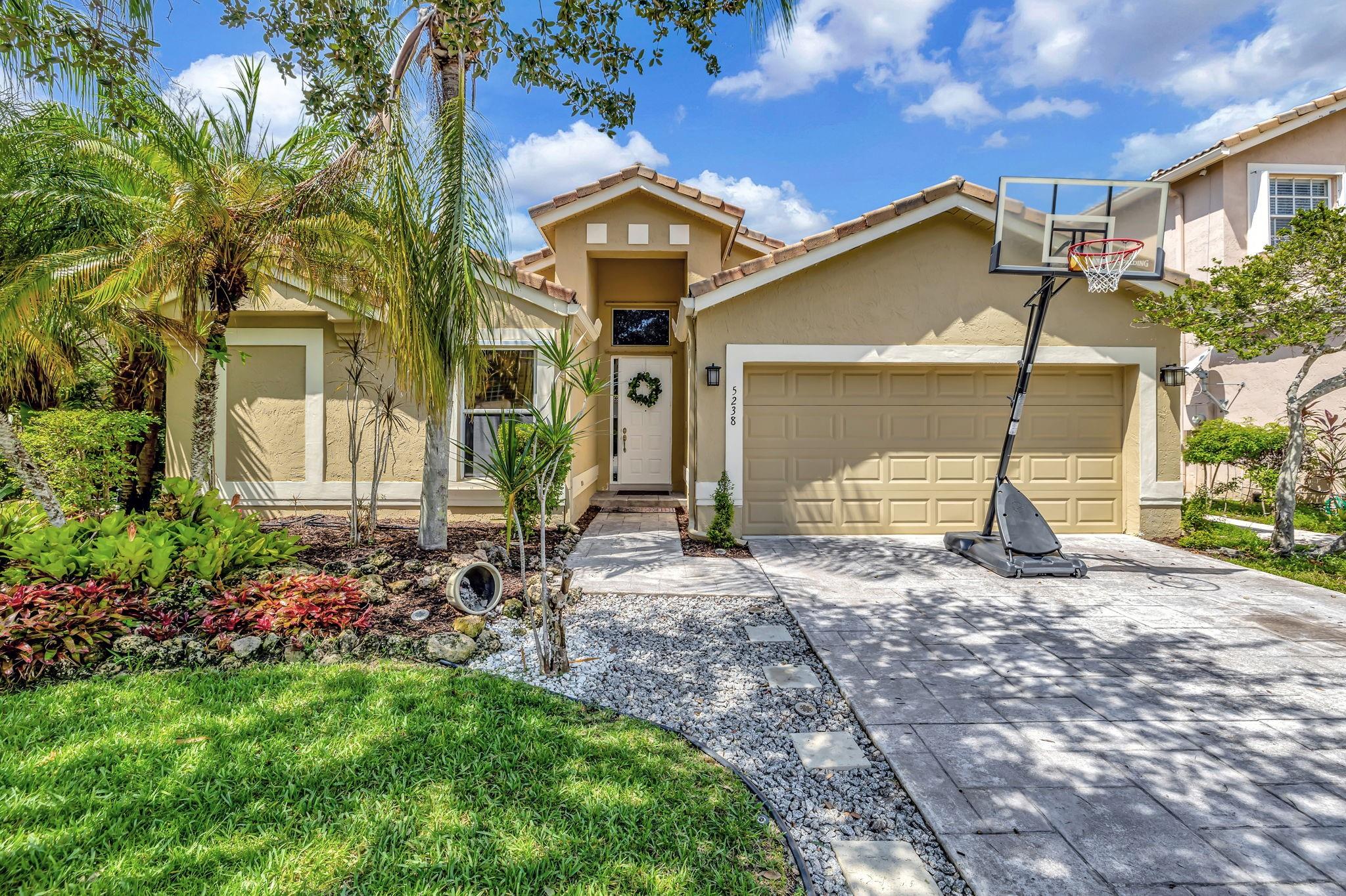 5238 Nw 112th Ter Coral Springs FL 33076 | F10462573