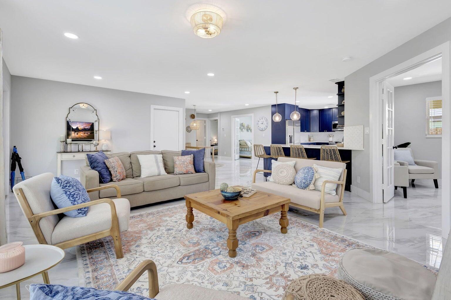 1560 Firethorn Drive Wellington FL 33414 | R11022626