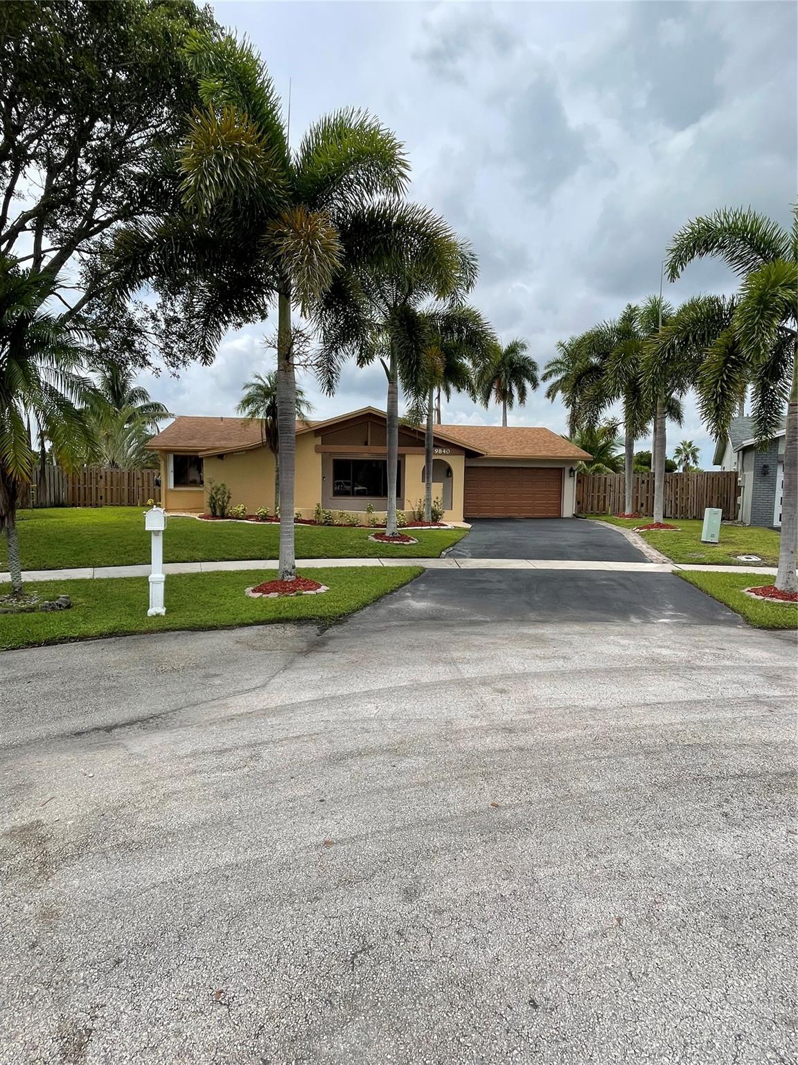 9840 Nw 31st Pl Sunrise FL 33351 | F10462643