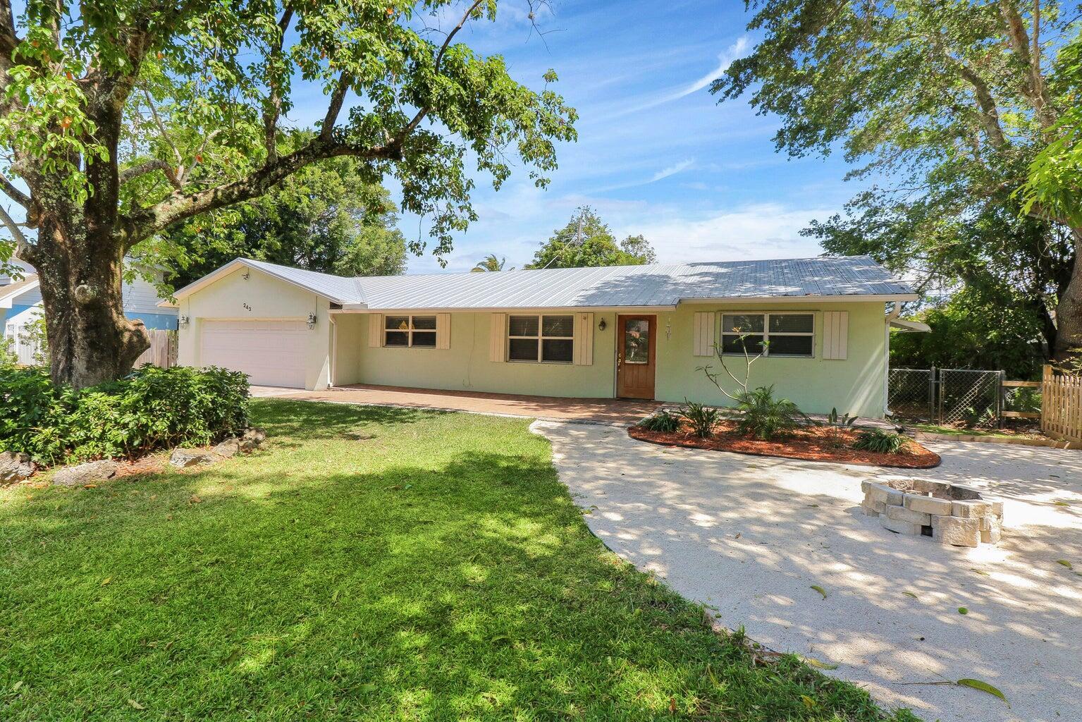 243 W Riverside Drive, Jupiter, FL 33469, 3 Bedrooms , 2 Bathrooms ,Single Family Residence,Off Market,R11023146, Horizon Palm Realty Group