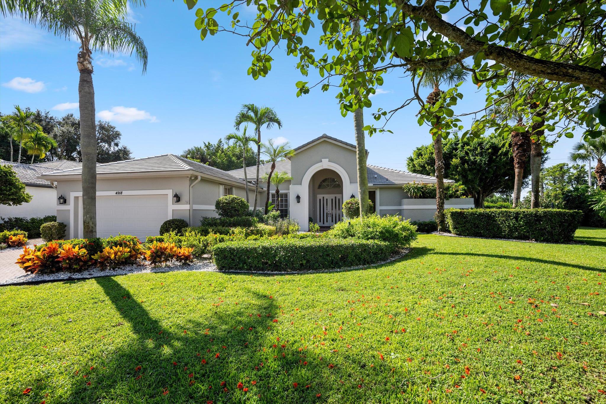 4918 Exeter Estate Lane Lake Worth FL 33449 | R11023152