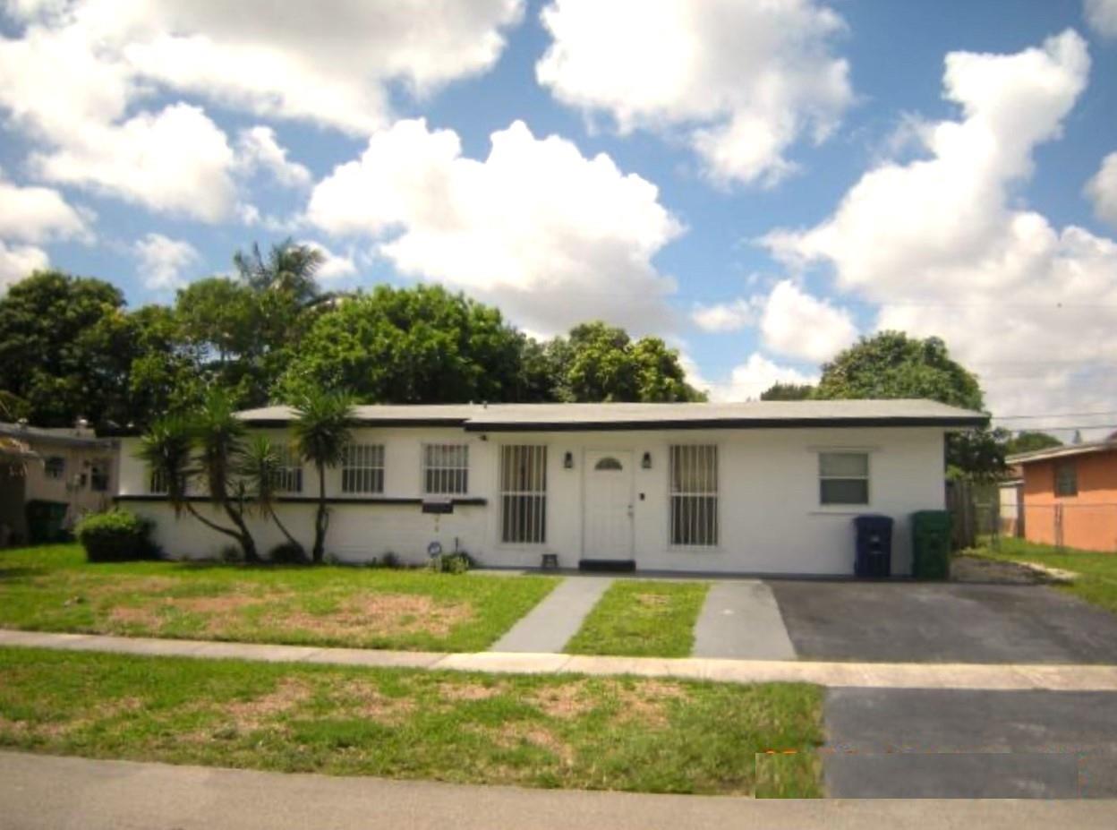 4810 Nw 11th Pl Lauderhill FL 33313 | F10463122