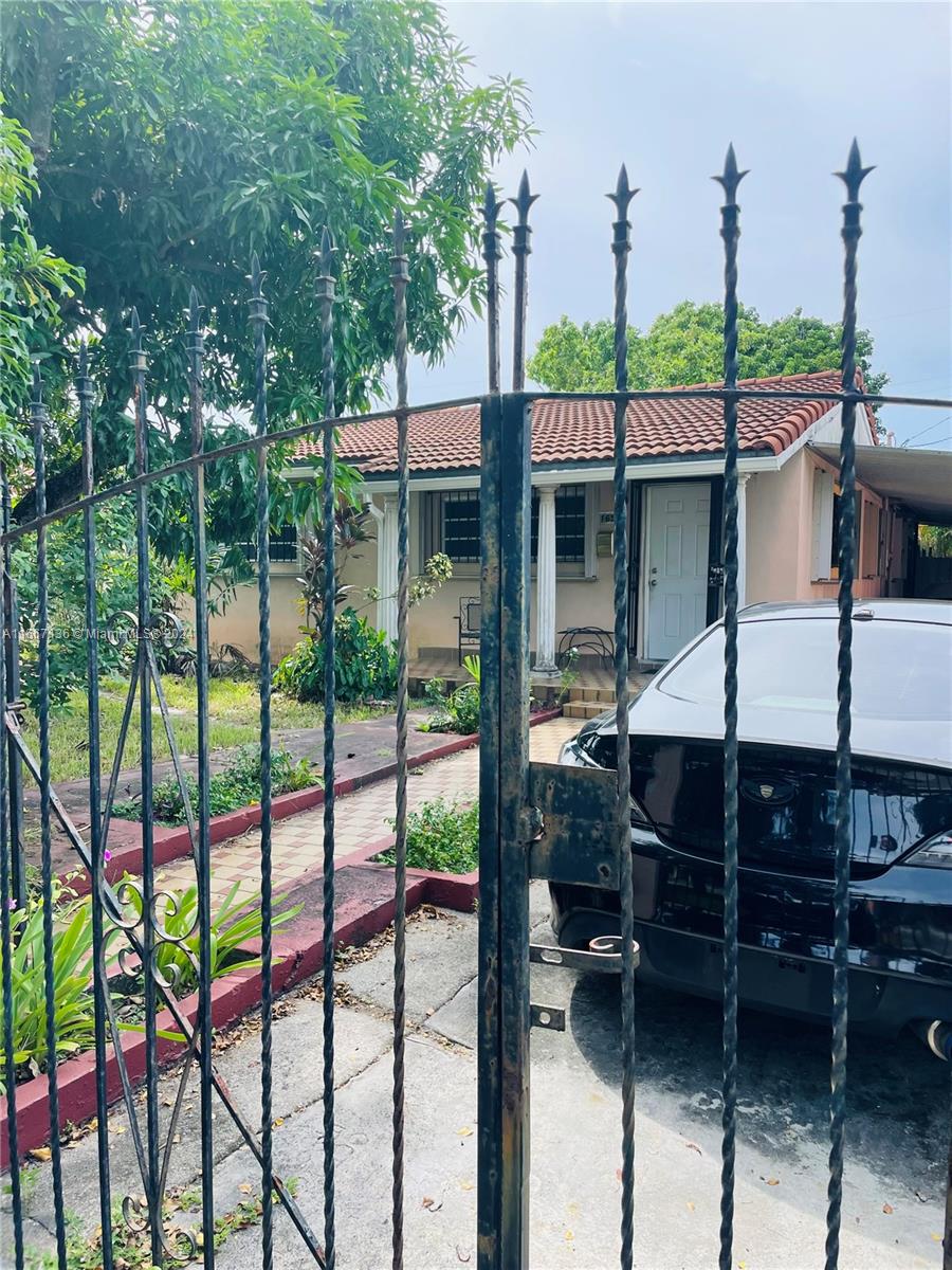 Grapeland Heights Sec 2