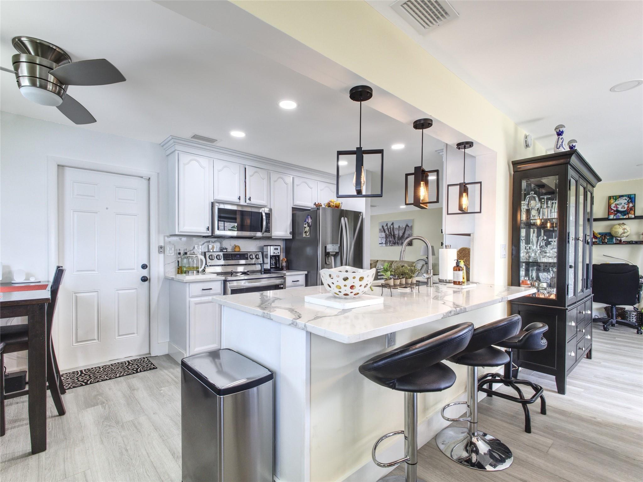 1726 Sw 19 Boynton Beach FL 33426 | F10464025