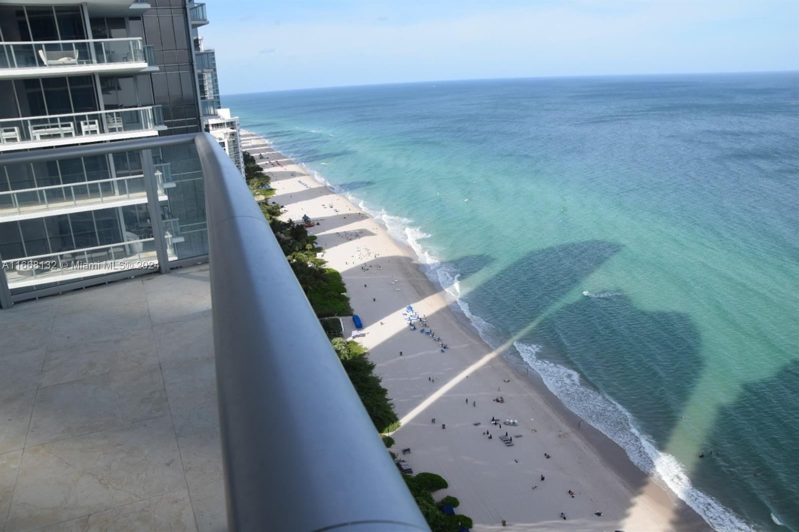 Condo for Sale in Sunny Isles Beach, FL