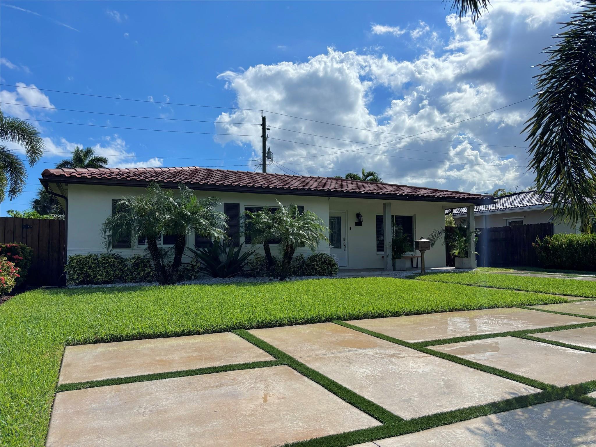 1100 Moffett St Hallandale Beach FL 33009 | F10464060