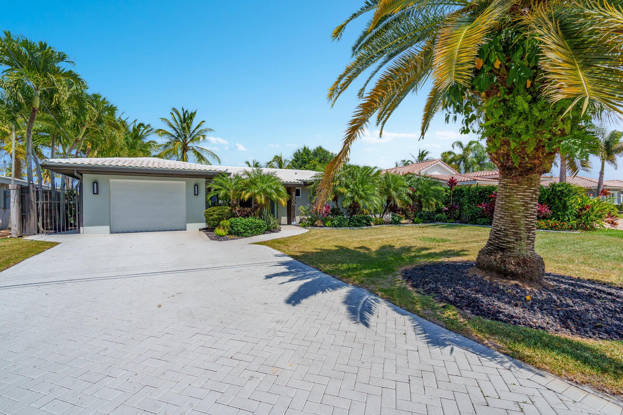 2300 Ne 15th Terrace Wilton Manors FL 33305 | R11025902