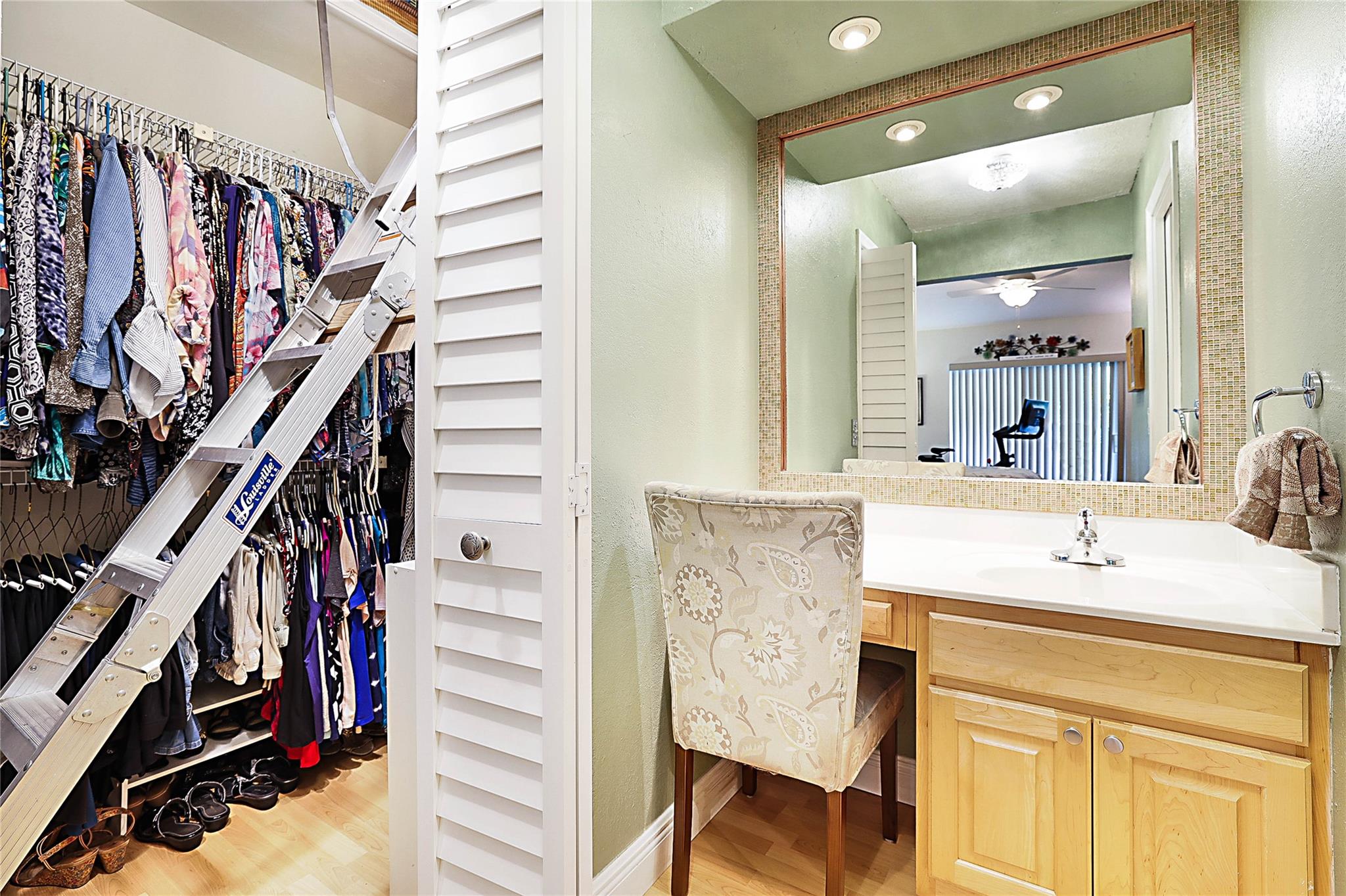Huge standup attic with flooring and makeup vanity