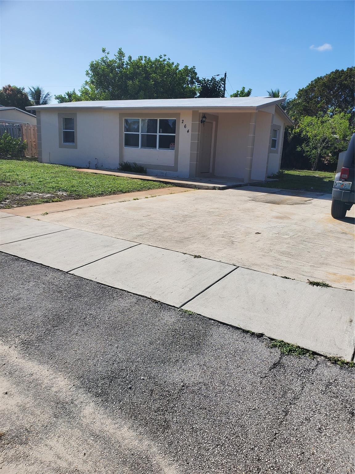 264 Ne 45th St, Deerfield Beach, FL 33064, 2 Bedrooms , 1 Bathroom ,Single Family Residence,Off Market,F10464971, Horizon Palm Realty Group