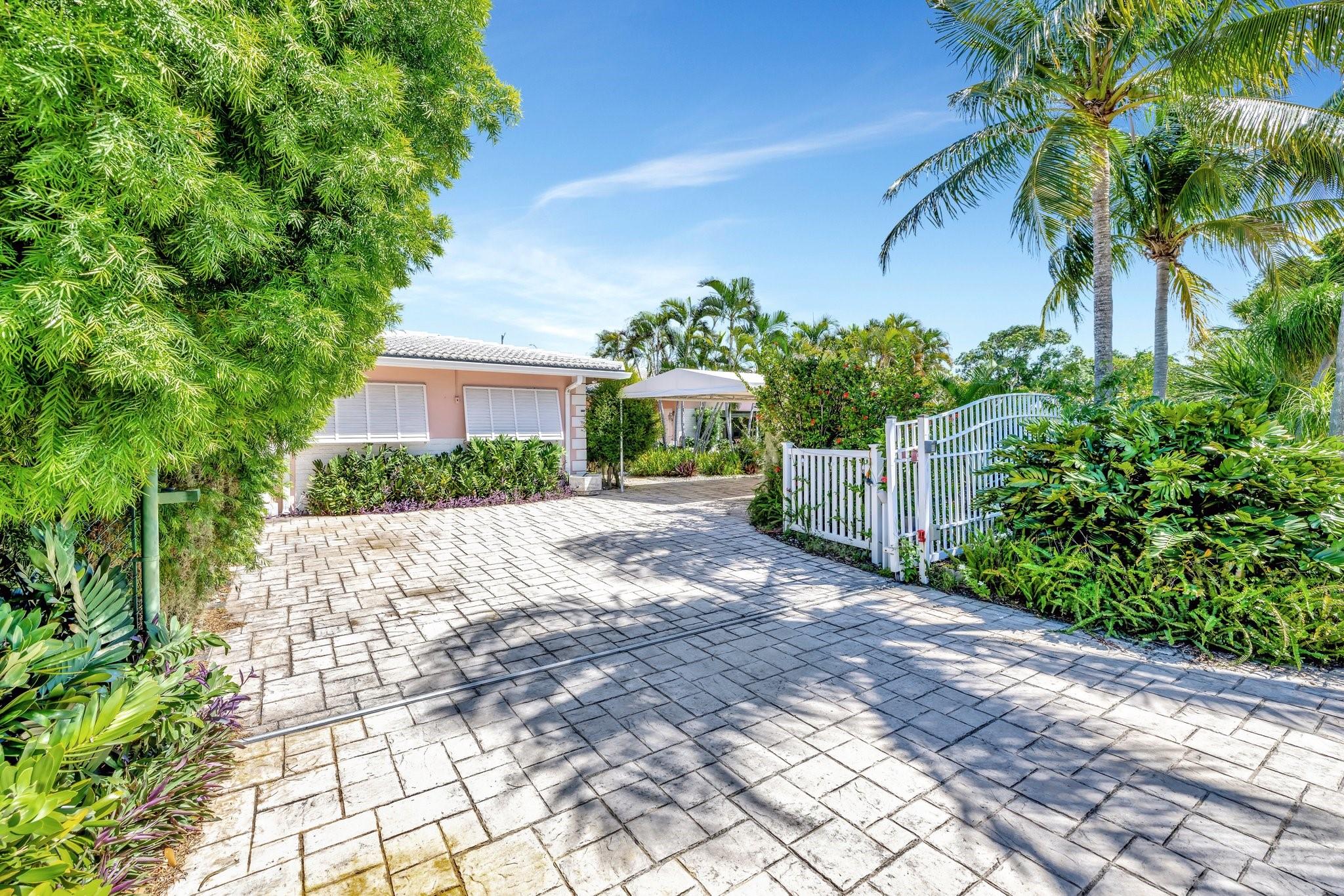 Homes for sale in Fort Lauderdale, FL | 5140 Ne 17th Ter, Fort Lauderdale, FL 33334 | MLS# F10464839