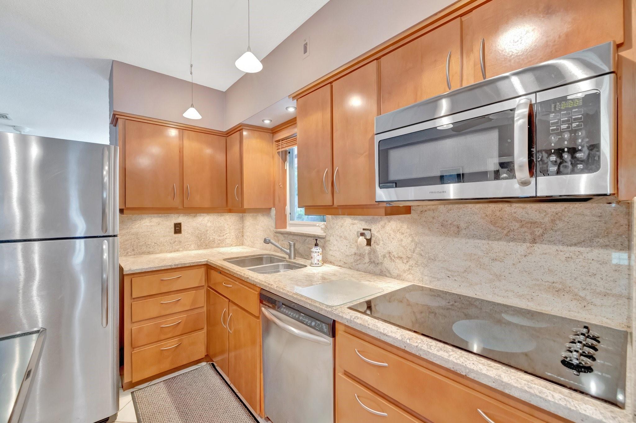 Homes for sale in Fort Lauderdale, FL | 5140 Ne 17Th Ter, Fort Lauderdale, FL 33334 | MLS# F10464839