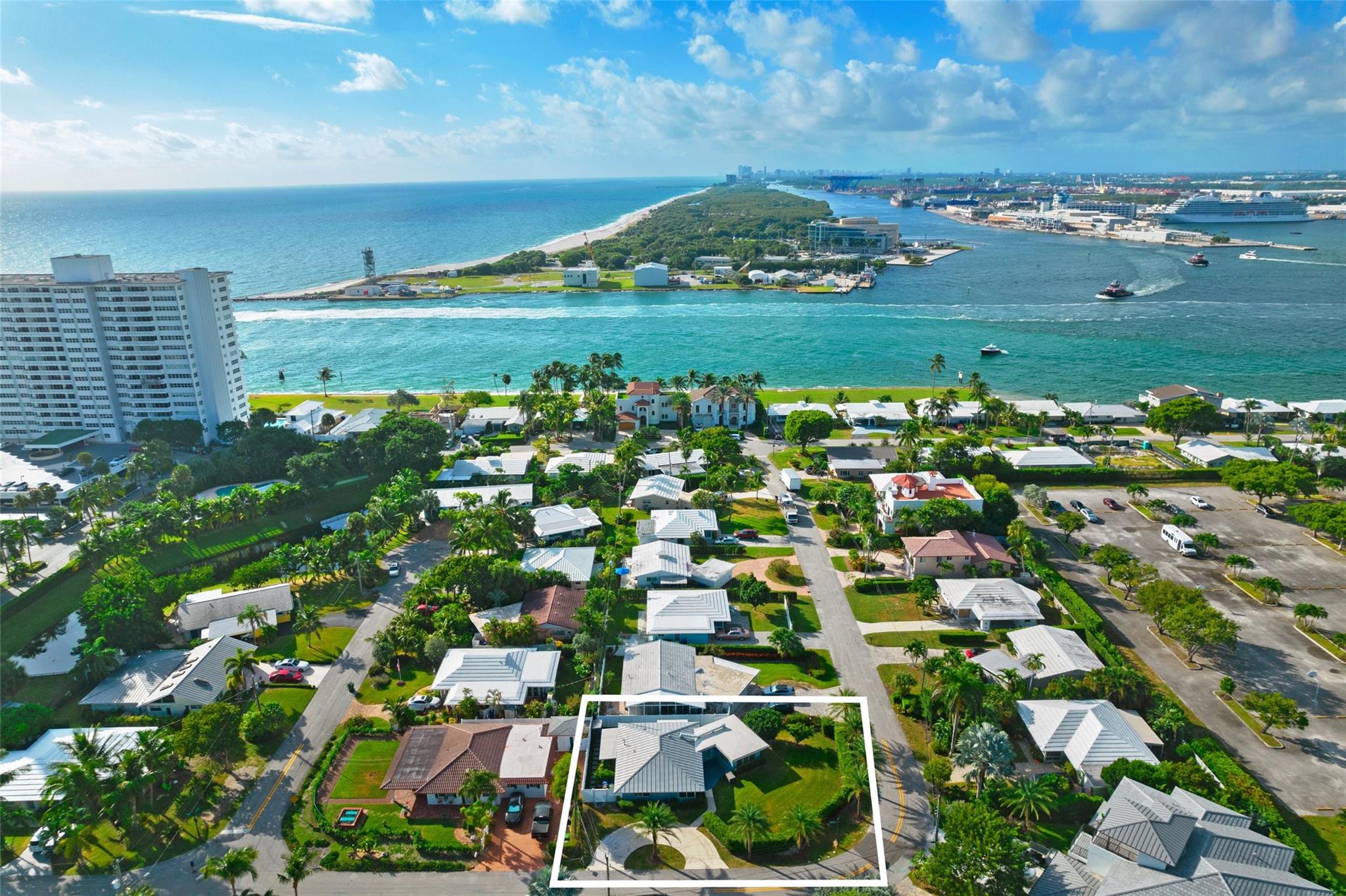 2000 Se 26th Ave, Fort Lauderdale, FL 33316, 3 Bedrooms , 2 Bathrooms ,Single Family Residence,Off Market,F10465343, Horizon Palm Realty Group