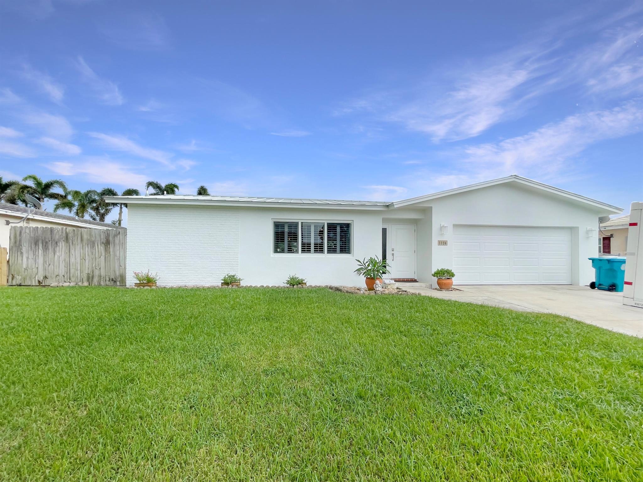 1124 Sw 24th Avenue Boynton Beach FL 33426 | R11027063