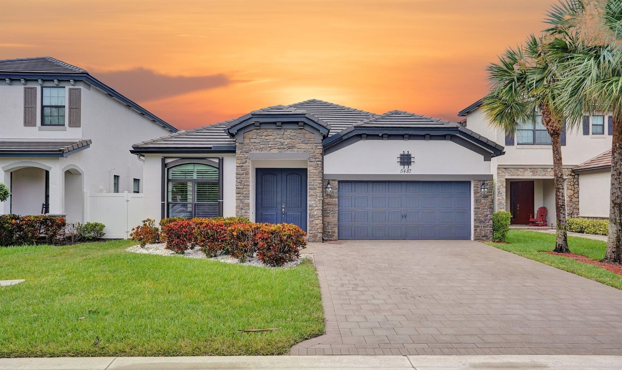 Exterior/Front View of The Property