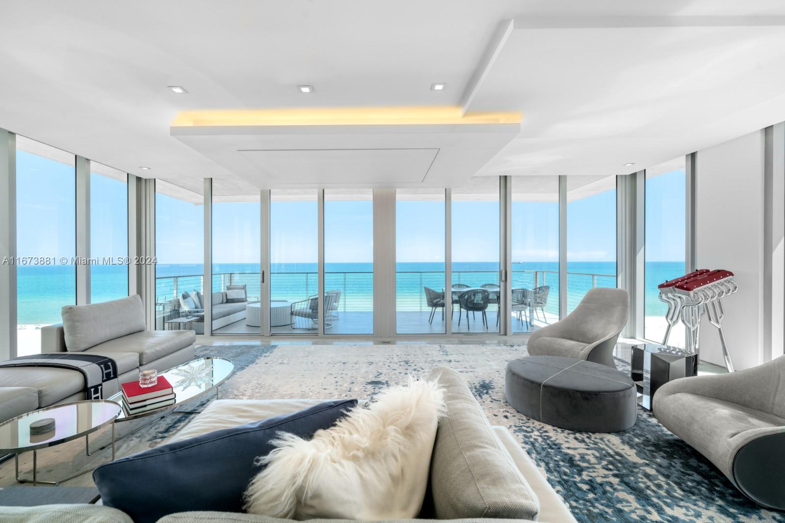 Apartamento à Venda em Miami Beach, FL