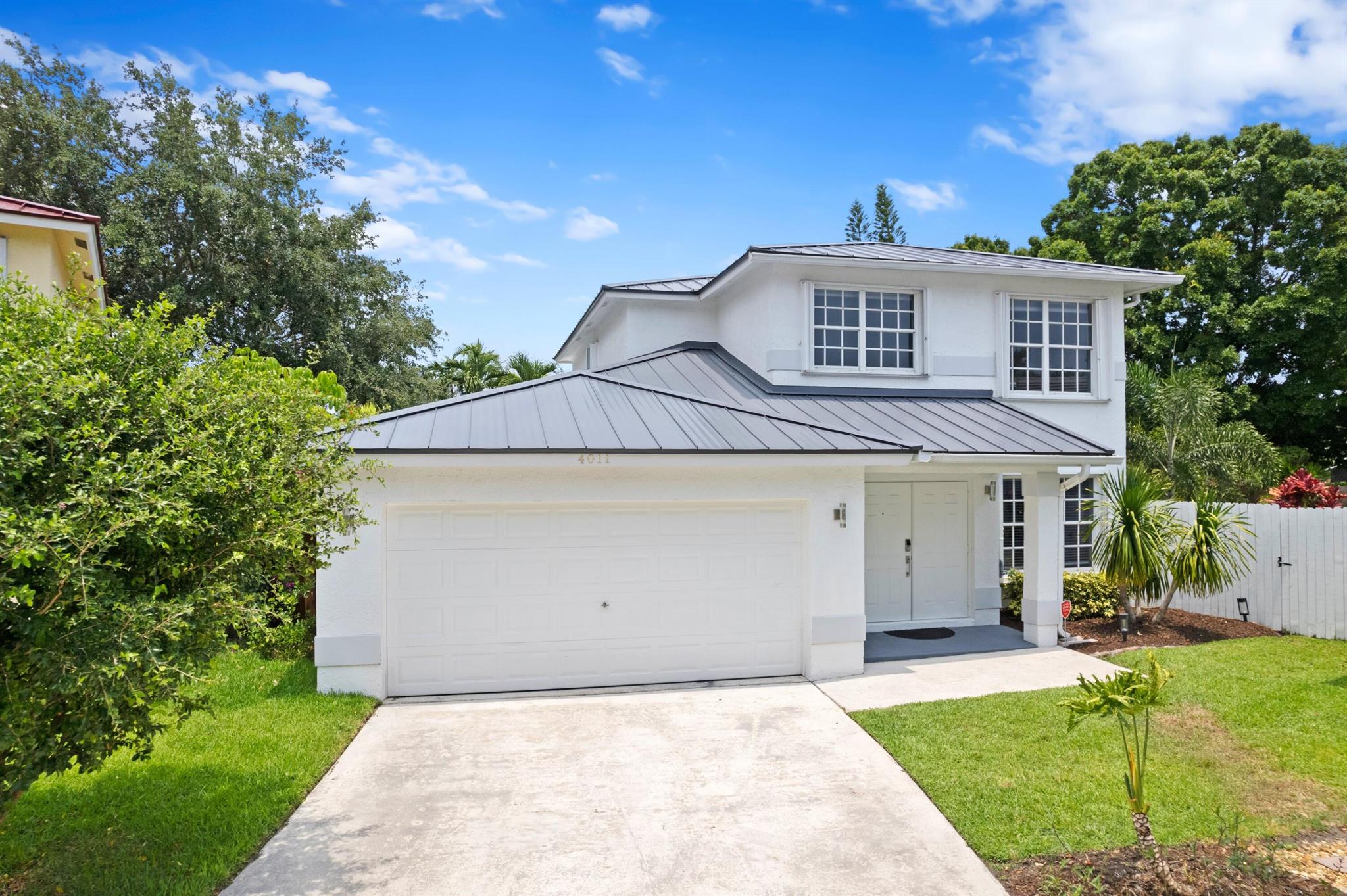 4011 Nw 1st Lane Delray Beach FL 33445 | R11028859