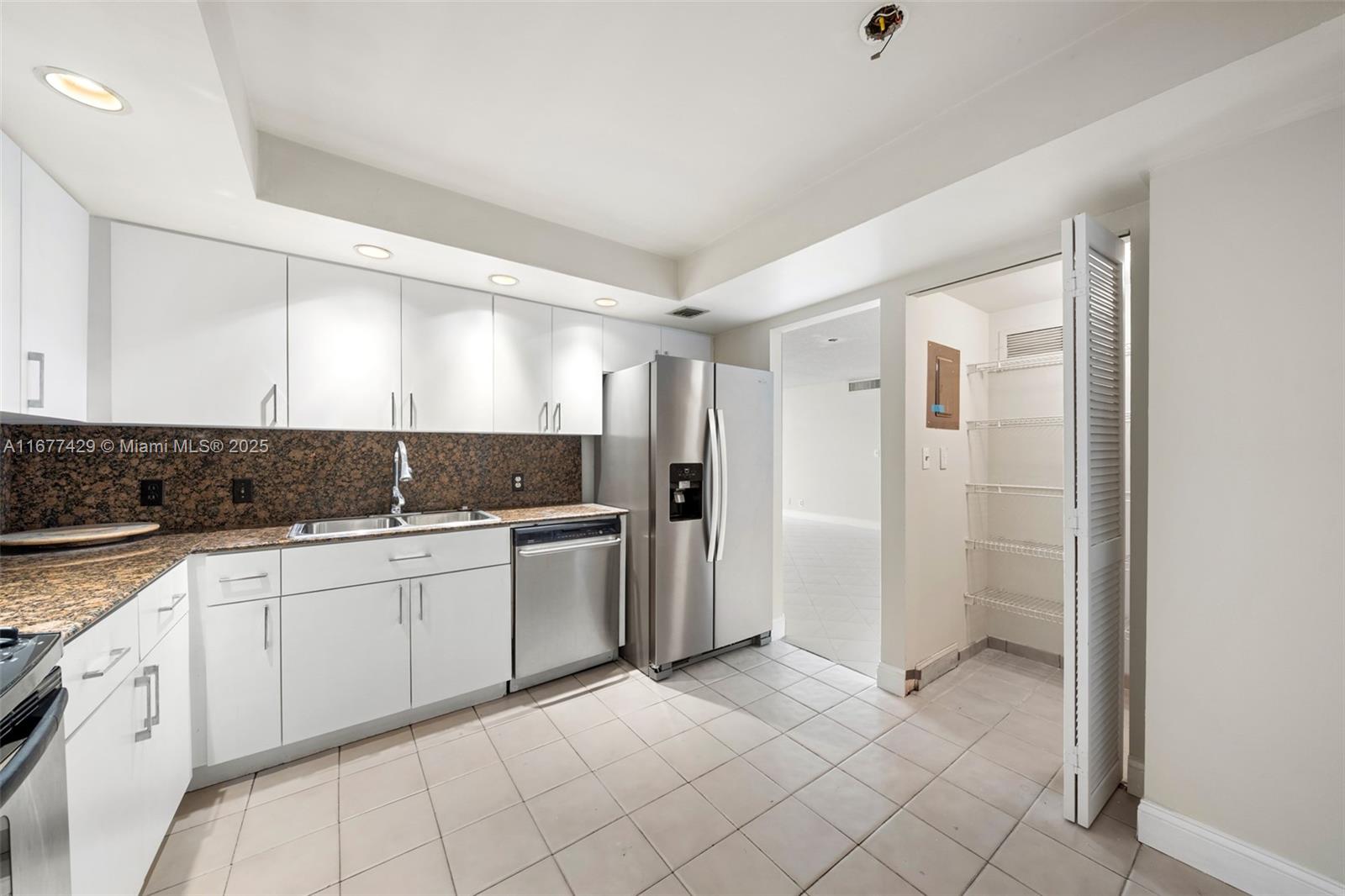 1627 Brickell Ave #1906, Miami FL 33129