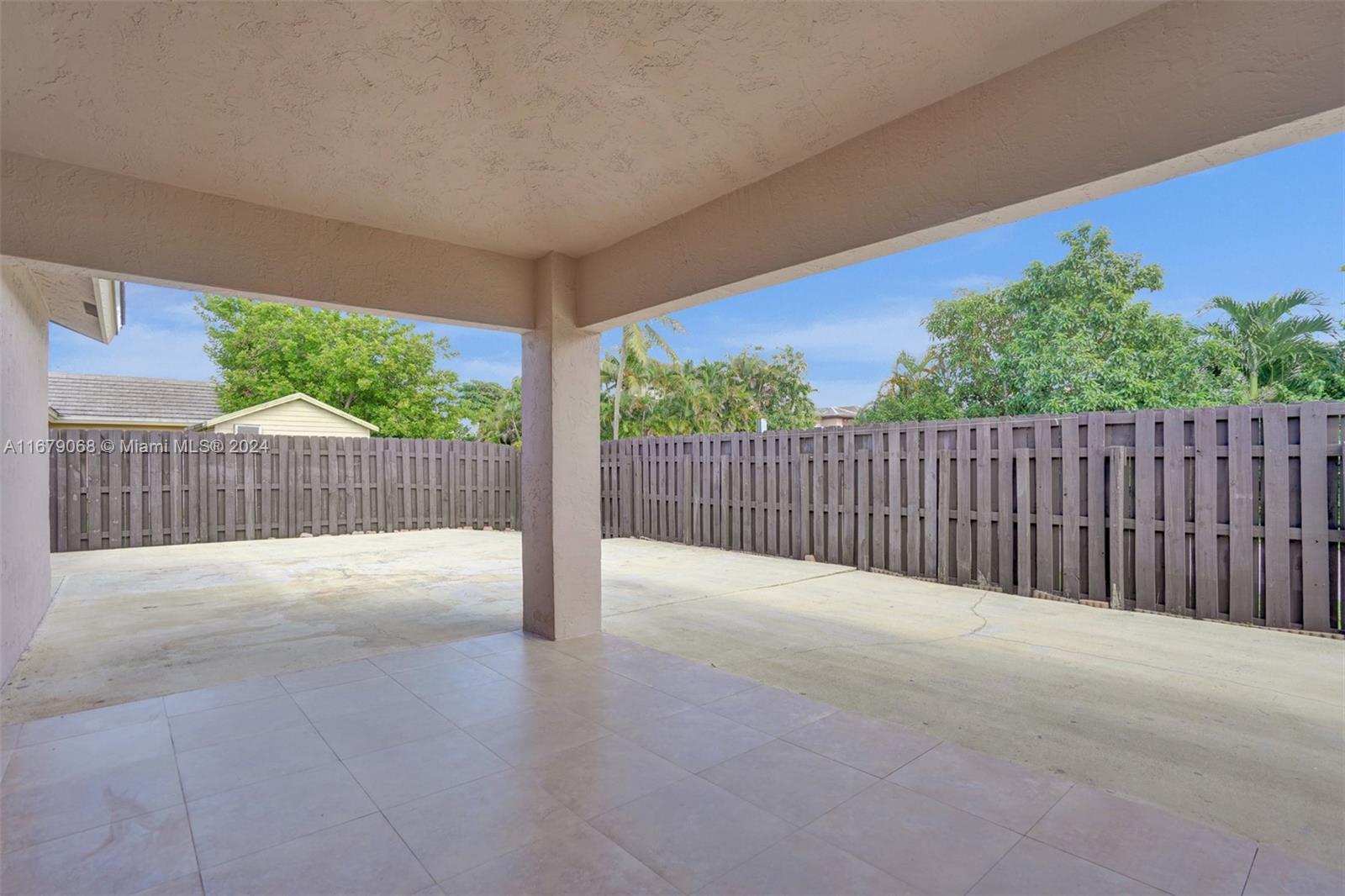 Homes for sale in Miami Gardens, FL | 5247 Nw 186Th St, Miami Gardens, FL 33055 | MLS# A11679068