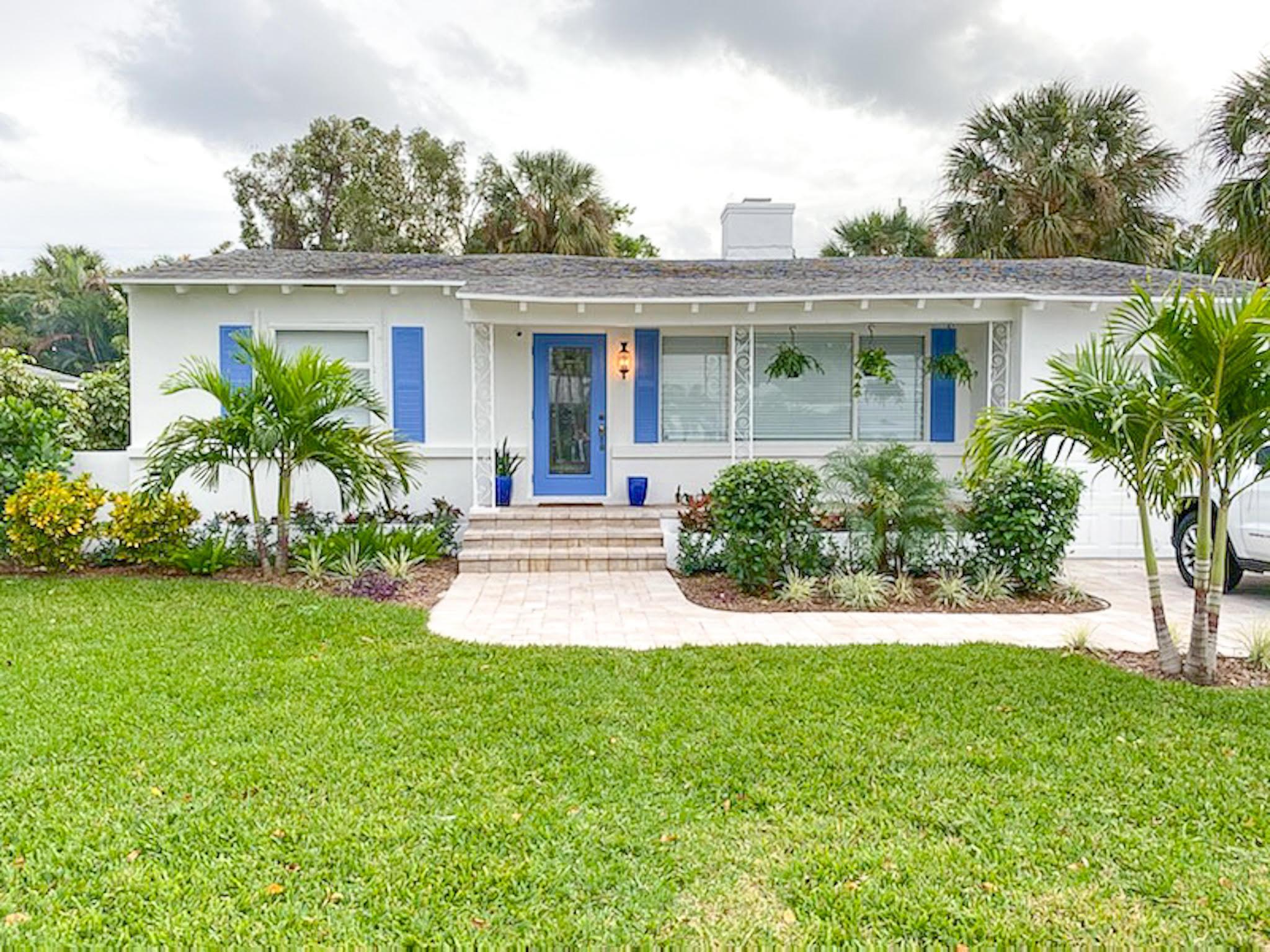 16 Swinton Circle Delray Beach FL 33444 | R10636159