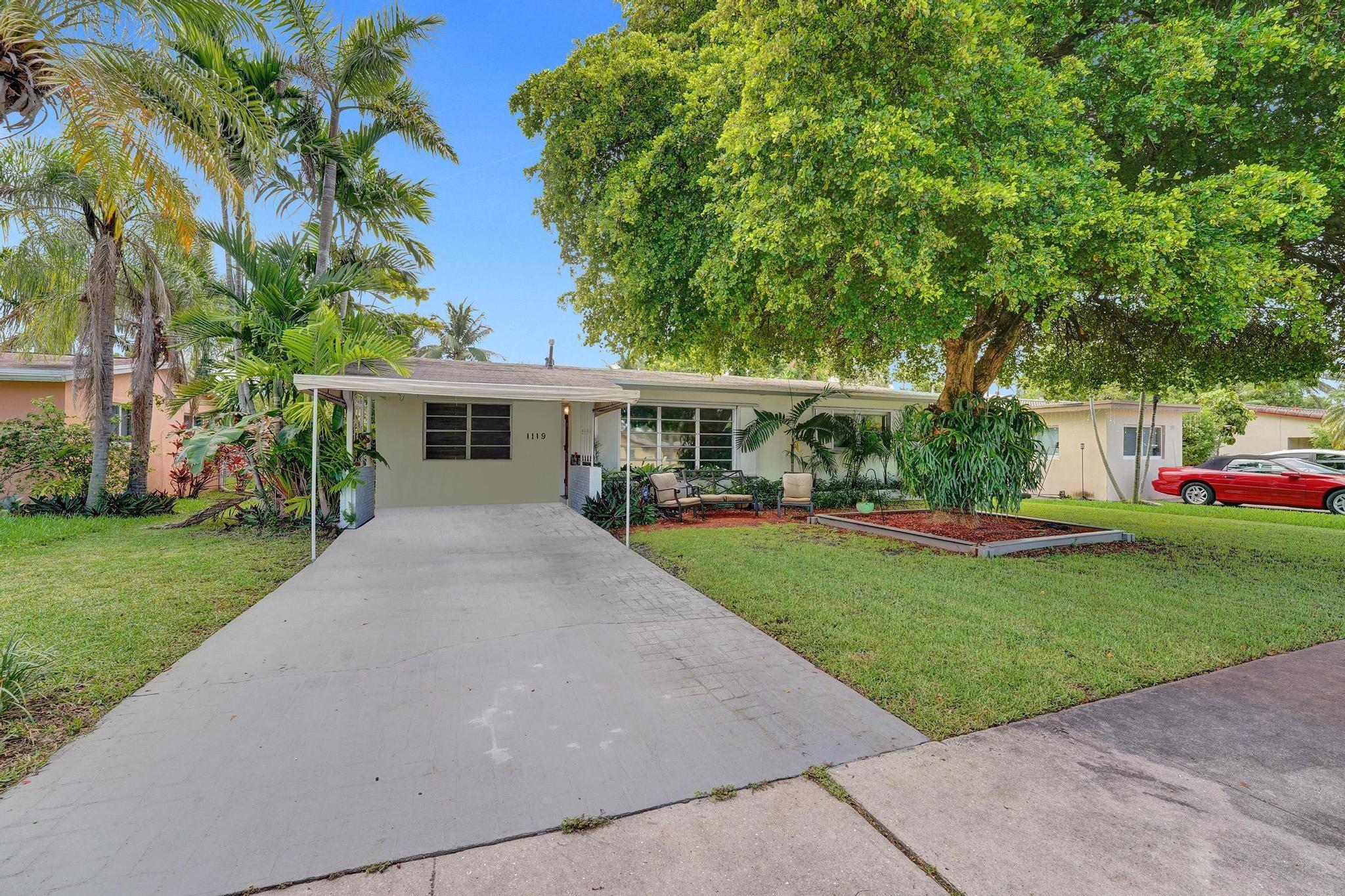 1119 N 14th Ave Hollywood FL 33020 | F10467280