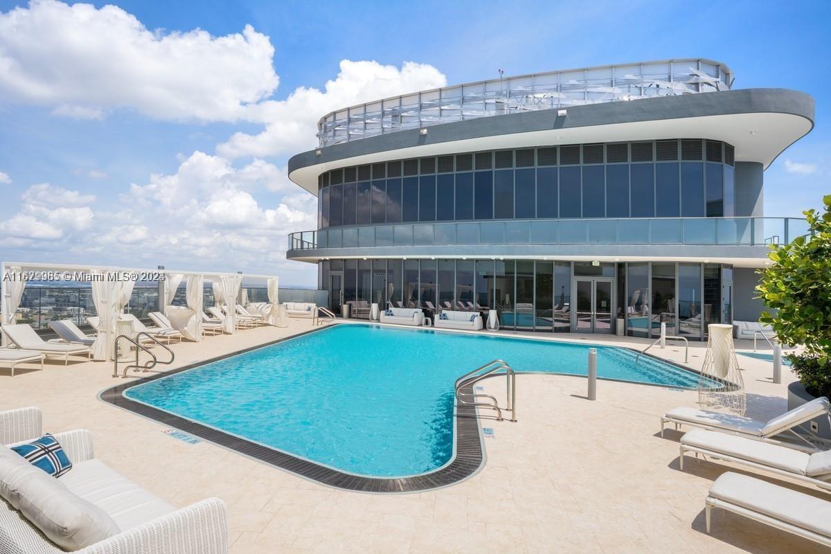1000 Brickell Plaza #2907, Miami FL 33131