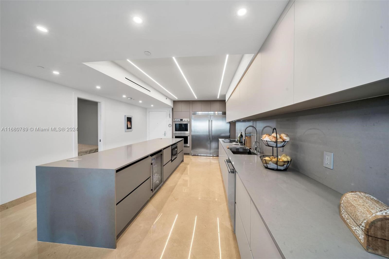 Homes for sale in Hallandale Beach, FL | 1850 S Ocean Dr #3202, Hallandale Beach, FL 33009 | MLS# A11680789