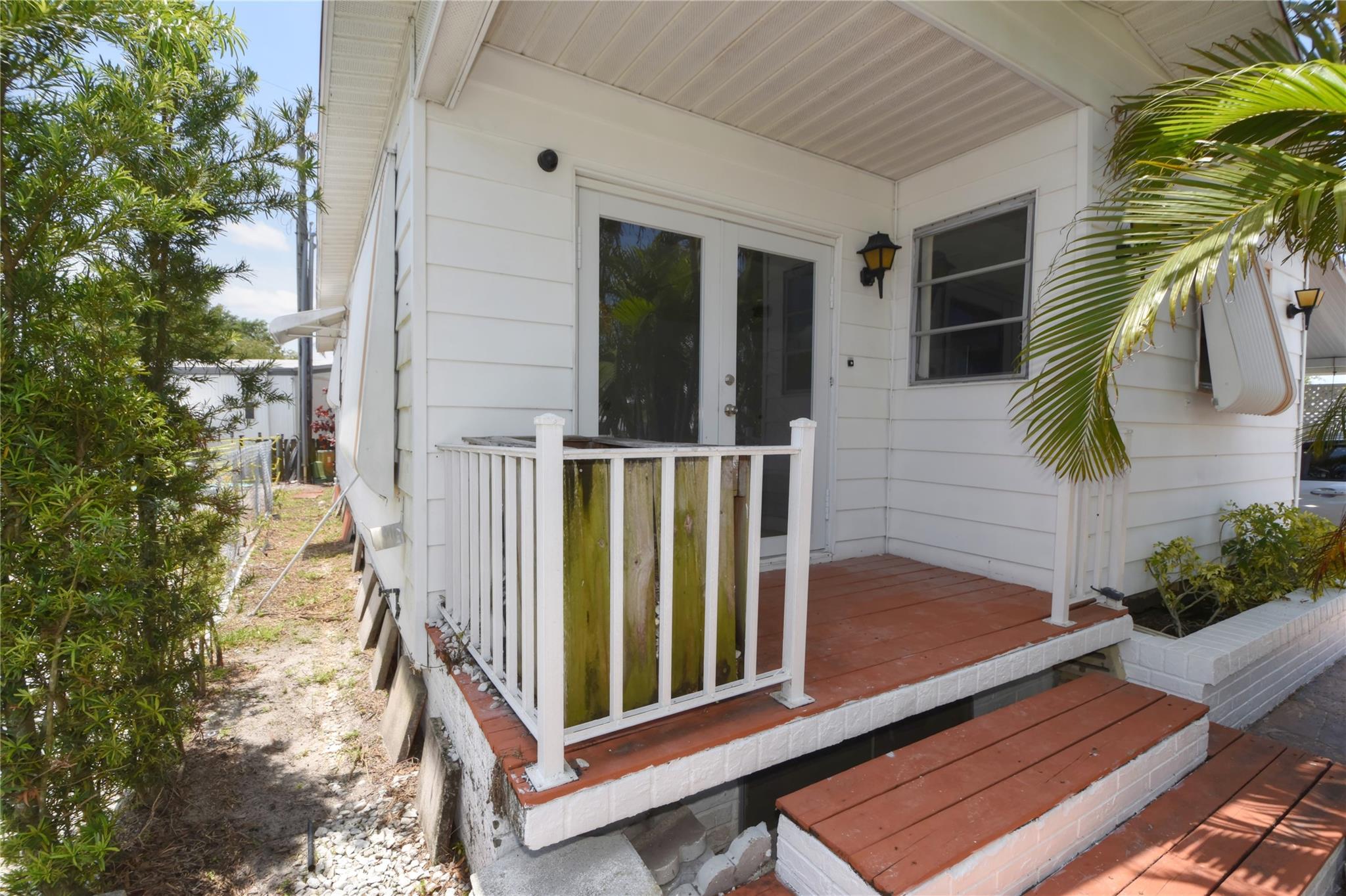 Homes for sale in Davie, FL | 8608 Sw 17Th St, Davie, FL 33324 | MLS# F10466239